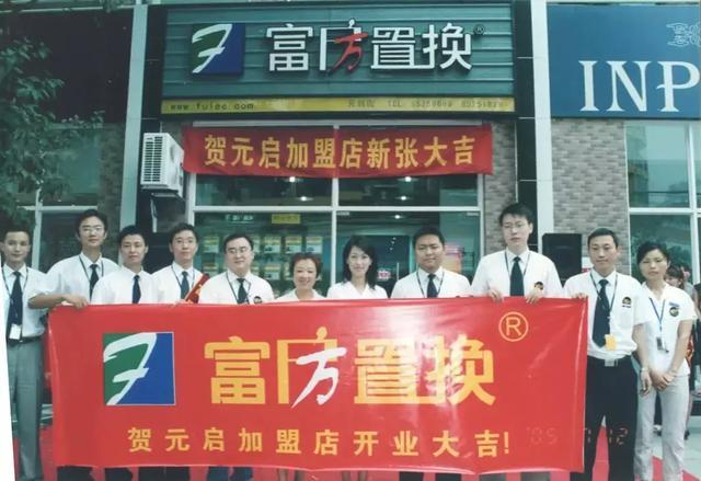 文化經紀人是他的護城河